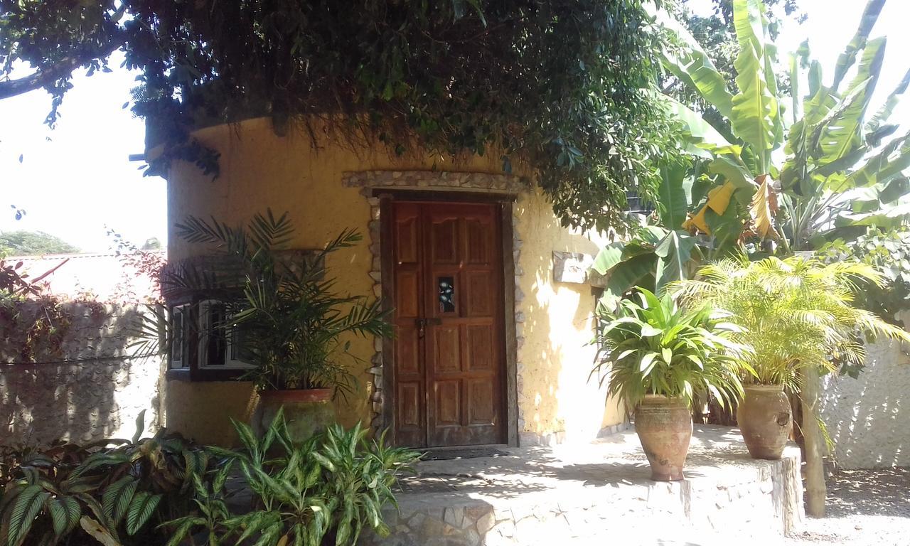 Kokrobite Garden Extérieur photo